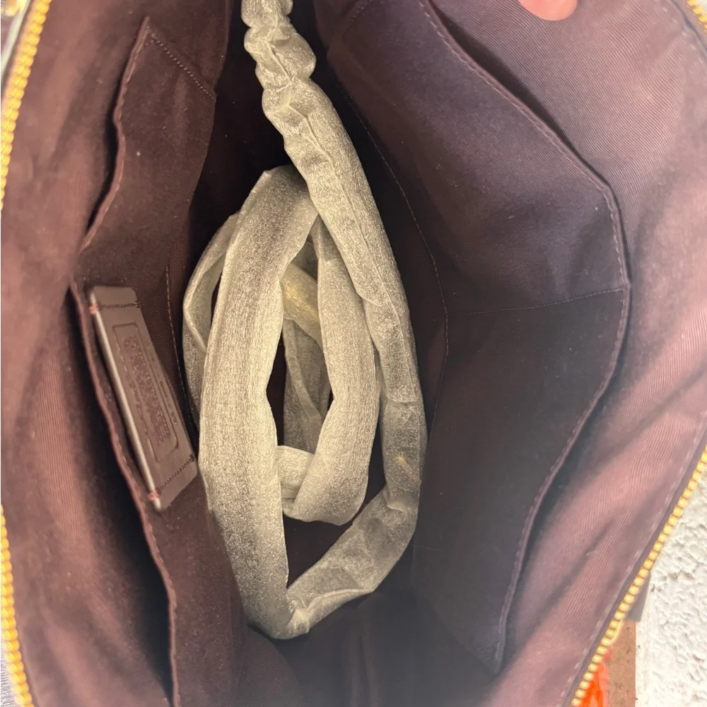 Coach Small Kelsey Satchel in Oxblood burgundy maroon pebbled leather - Picture 3 of 8